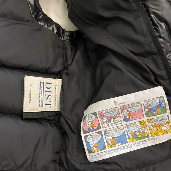 Moncler Black Tib Bubble Vest Jacket Size 8 Youth - Picture 4 of 4